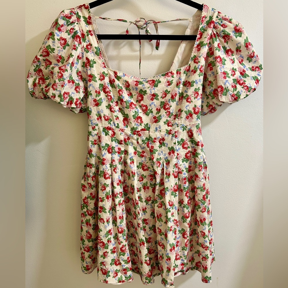 NWOT MABLE SQUARE NECK LINE FLORAL MINI DRESS